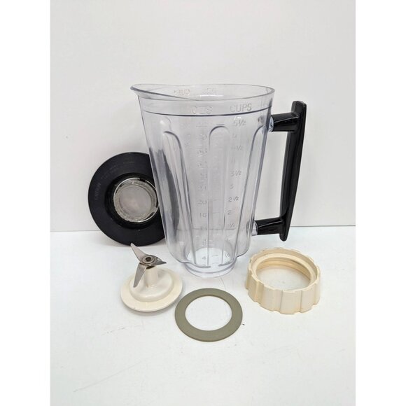Vintage Hamilton Beach Scovill Model 612 Blender Jar 44 Oz with Blades and Lid - Picture 1 of 7